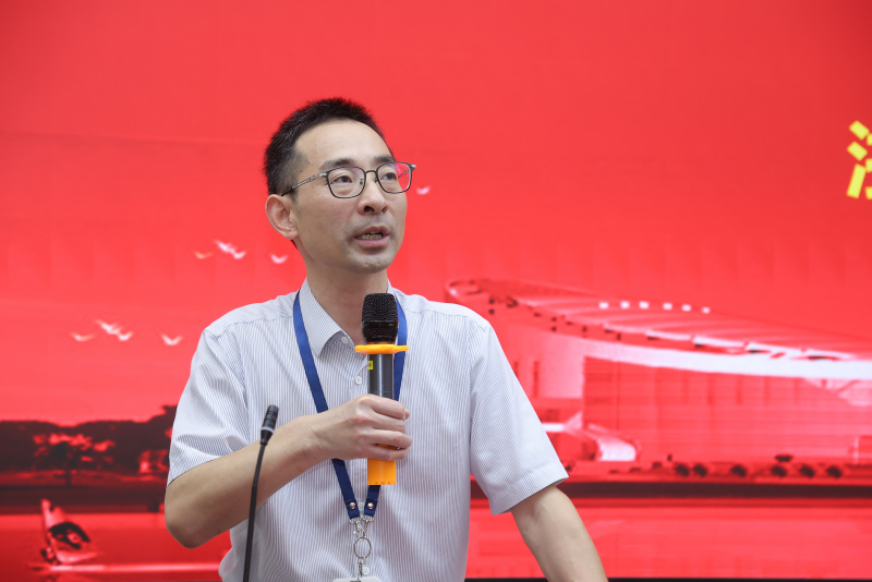 1739263062189274Peat.jpg 浙江東方首期“東方俊才”中層管理干部培訓(xùn)班正式開(kāi)班 浙江大學(xué)經(jīng)濟(jì)學(xué)院副院長(zhǎng)朱希偉.jpg